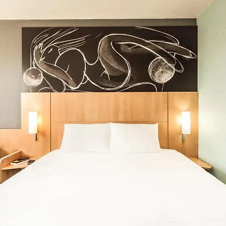 Ibis Шательро